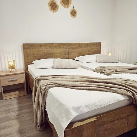 Apartment Gaja, Копер Екстер'єр фото